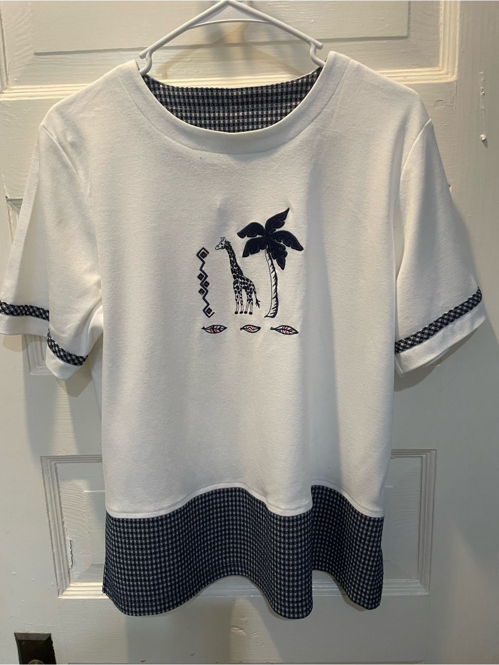Vintage Women’s White & Navy Giraffe Cotton Top, Gingham Trim, Embroidered